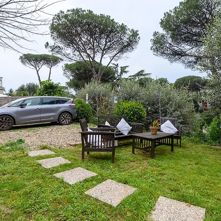 - Bel Poggio